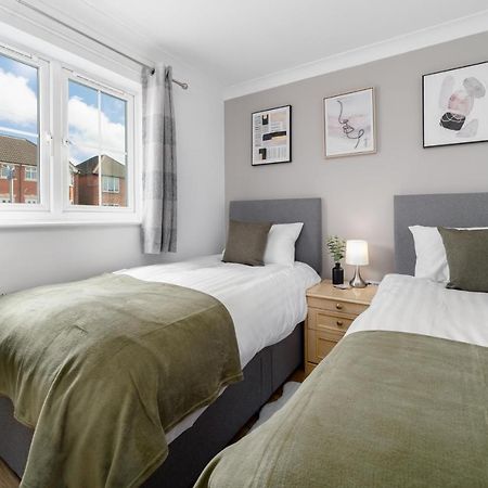 Charming 2Br Ground Floor Flat In Sholing, 11 Mins From City Centre - Recently Set Up With Love Southampton Exterior foto